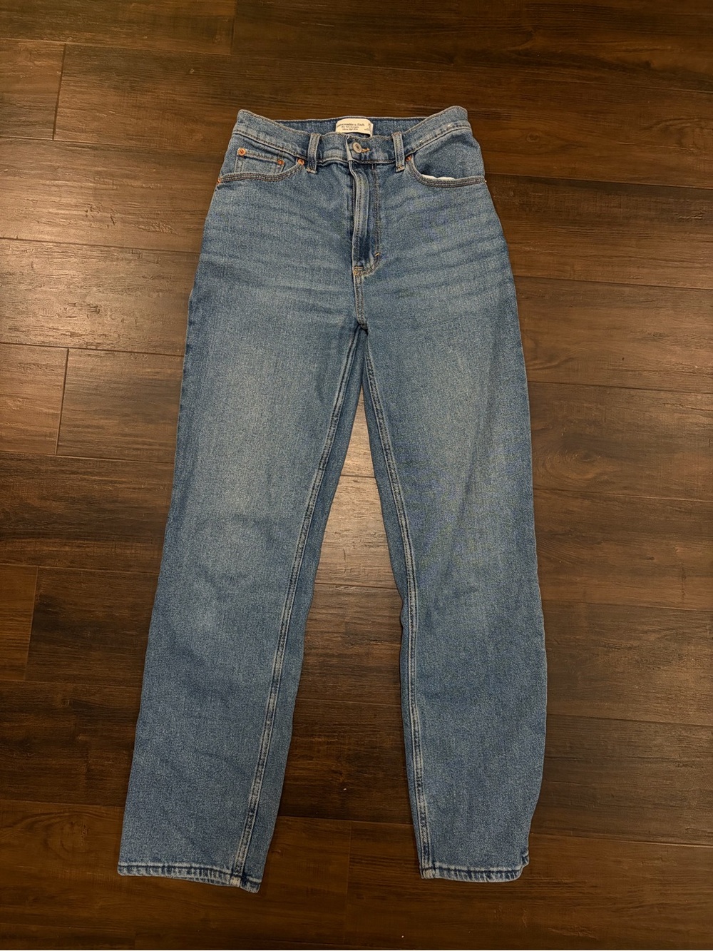 Abercrombie Women’s 26 The 90s Straight Ultra High Rise Jeans Medium Wash